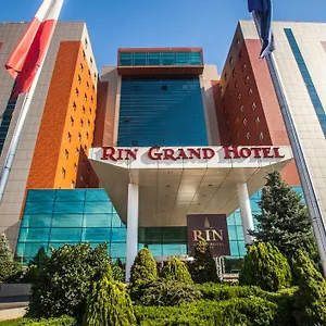 Rin Grand רומניה